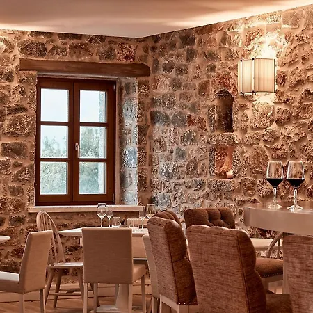 100 Rizes Seaside Hotel Gythio