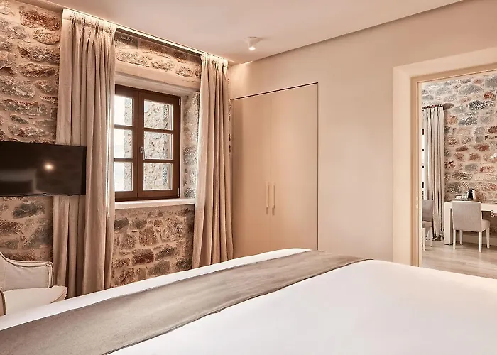 100 Rizes Seaside 4* Gytheio