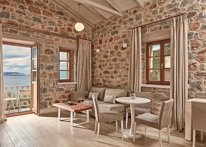 100 Rizes Seaside 4* Gytheio