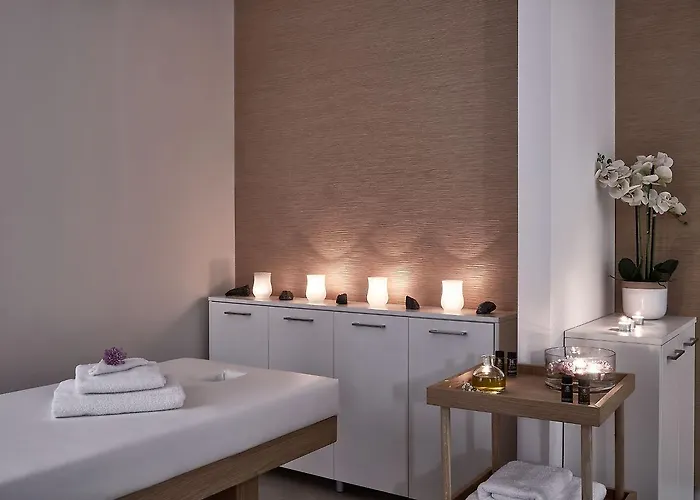 100 Rizes Seaside Hotel