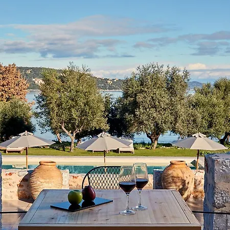 100 Rizes Seaside Hotel