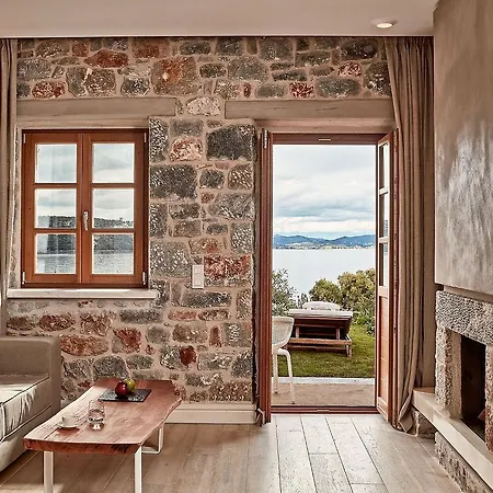 Hotel 100 Rizes Seaside 4*