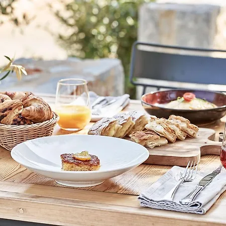 100 Rizes Seaside Hotel 4*