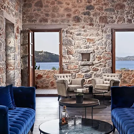 100 Rizes Seaside Hotel 4*