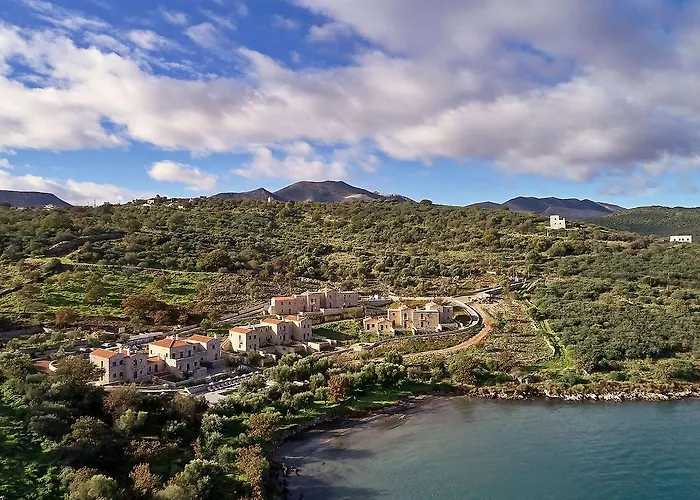 100 Rizes Seaside Hotel