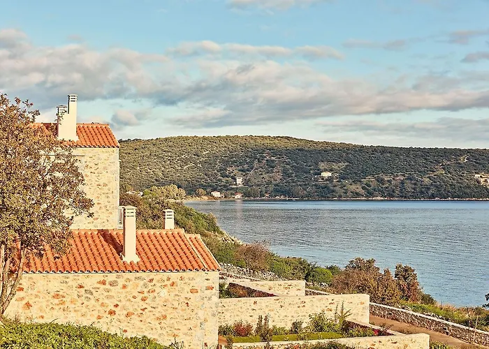 100 Rizes Seaside Hotel 4*