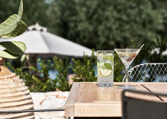 100 Rizes Seaside Hotel