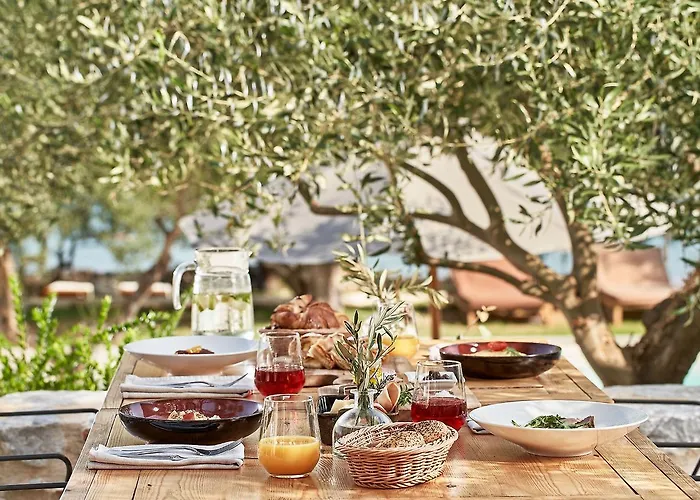 100 Rizes Seaside Gythio